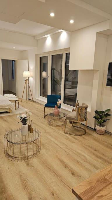 Apartment Ug Neubau City - Pool, Gym, Zweites Bad Extra Buchbar *
